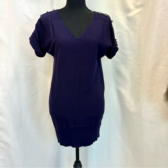 CLEO dark purple short sleeve V-neck knit sweater sz XS - Picture 9 of 9